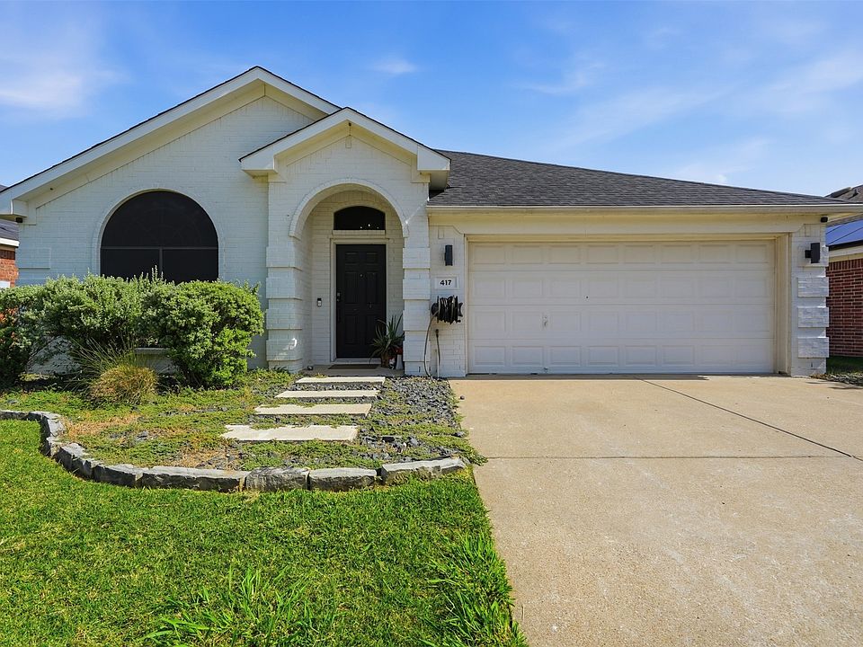 1st image of 417 Shadow Grass Ave