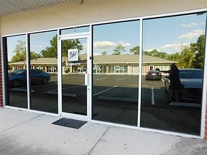 2nd image of 100 Alexandria Blvd #15286259