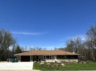 W8210 Kent Rd, Poynette, WI 53955