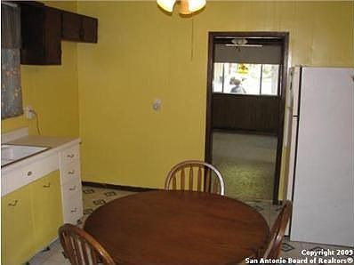 3rd image of 106 Villareal St