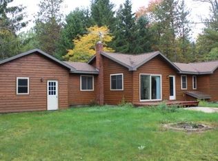 2453 Meadow Ln SE, Grayling, MI 49738