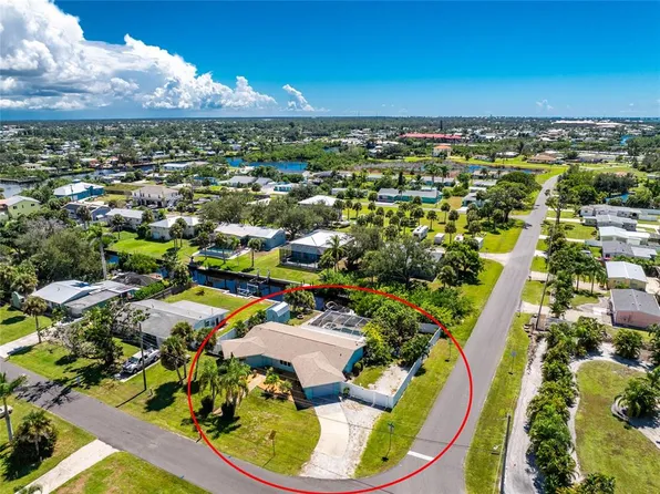 1005 E 2nd St, Englewood, FL 34223