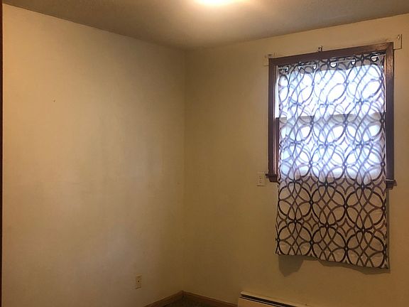 5th image of 117 NW College Ave #4