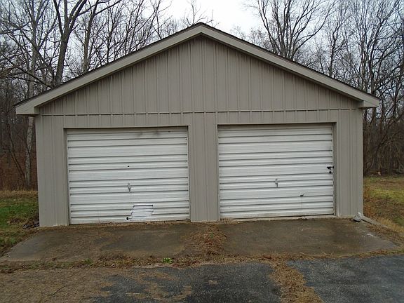 3rd image of 4138 Dripping Springs Rd