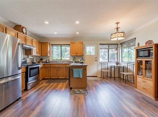 22790 Balabanian Cir, Maple Ridge, BC V2X9N4