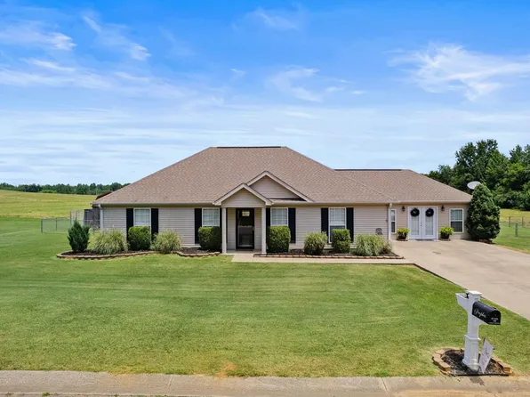 159 Autumn Dr, Killen, AL 35645