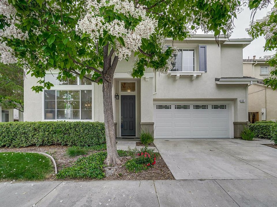 1st image of 437 River Rock Ct