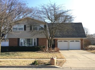 1776 Taft Ave, Rolling Meadows, IL 60008