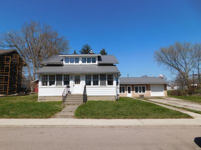 109 4th St, Winona Lake, IN, 46590