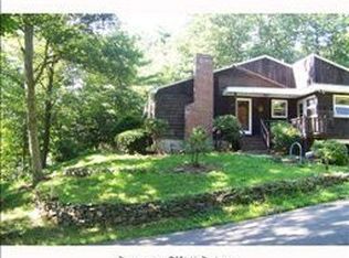 16 Old Stagecoach Rd, Granby, CT 06035