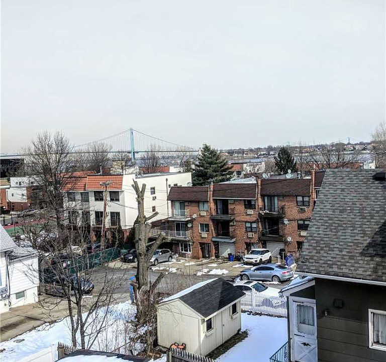 2nd image of 12713 6th Ave