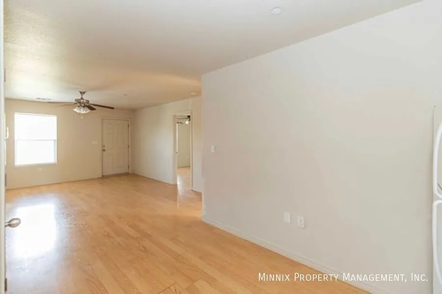203 27th Street #F — Photo 3