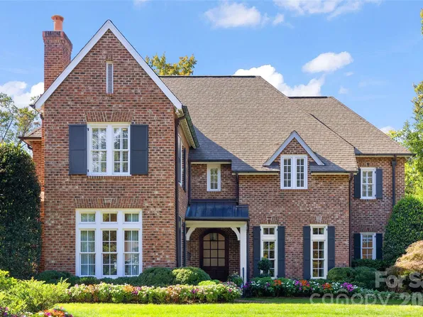 2622 Bucknell Ave, Charlotte, NC 28207