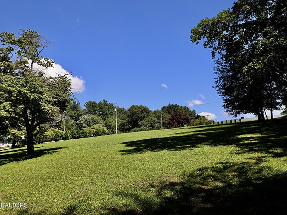 4th image of 0 E Crestview Dr Lot 2