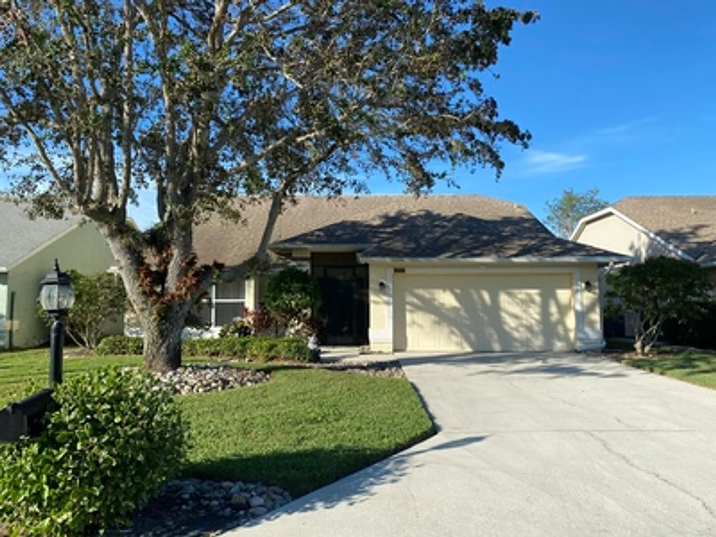 920 Belville Blvd — Photo 2