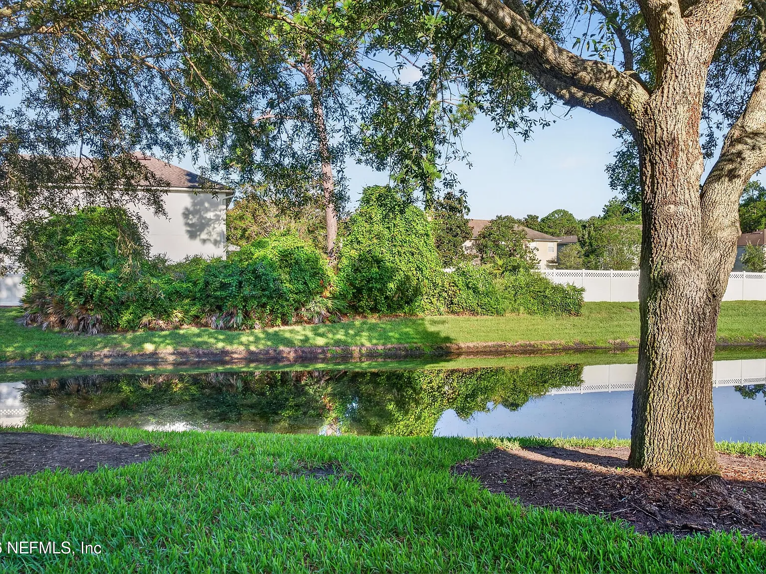 3 bed, 2.0 bath, 1272 sqft, $1,900 — Photo 4
