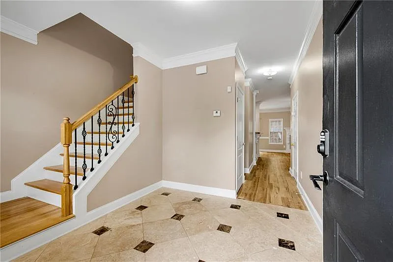 3 bed, 2.5 bath, 1683 sqft, $1,850 — Photo 4