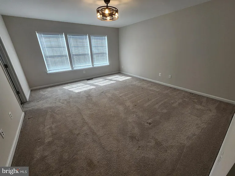 12 Stafford Pl — Photo 15
