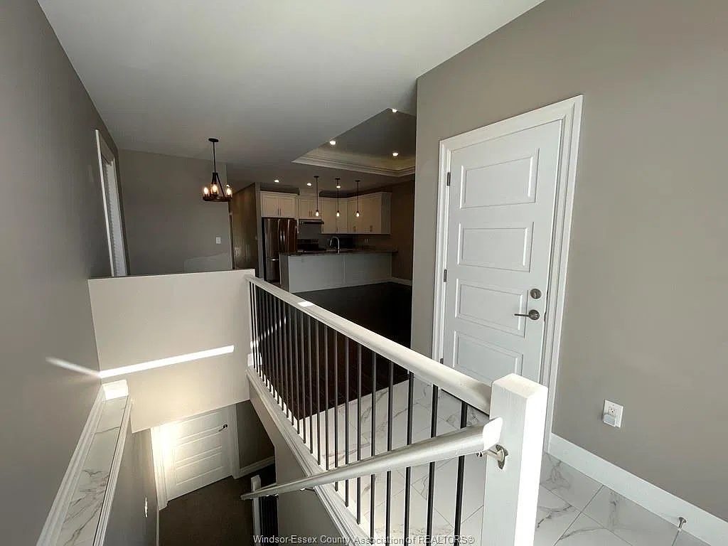 2 bed, $2,550 — Photo 4