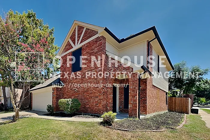 774 Eiffel Dr — Photo 1