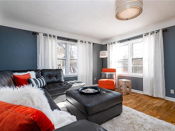 3rd image of 1241 Avenue C