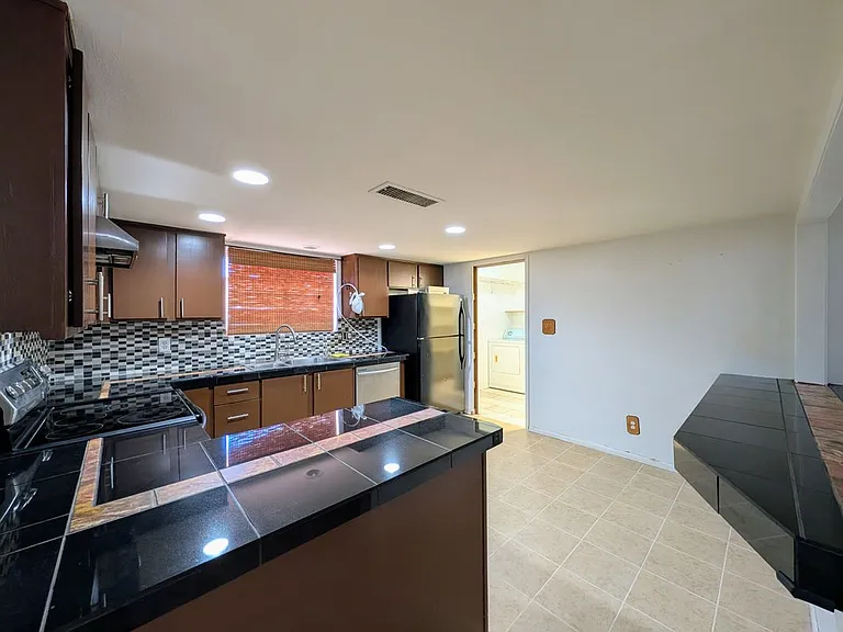 3848 W North Ln — Photo 49