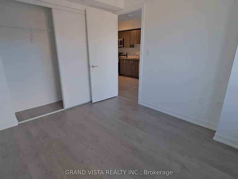 556 Marlee Ave #209 — Photo 9