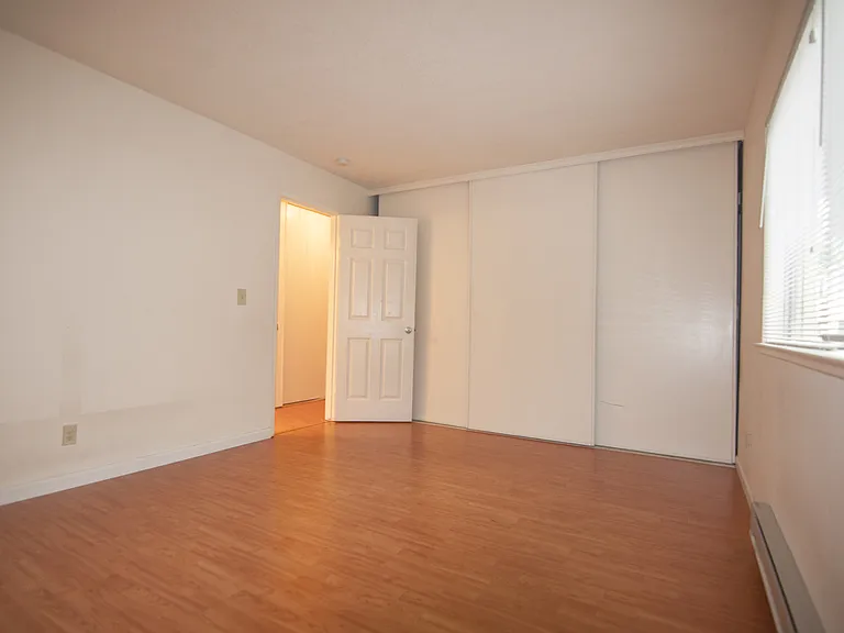 936 Kiely Blvd #J — Photo 10