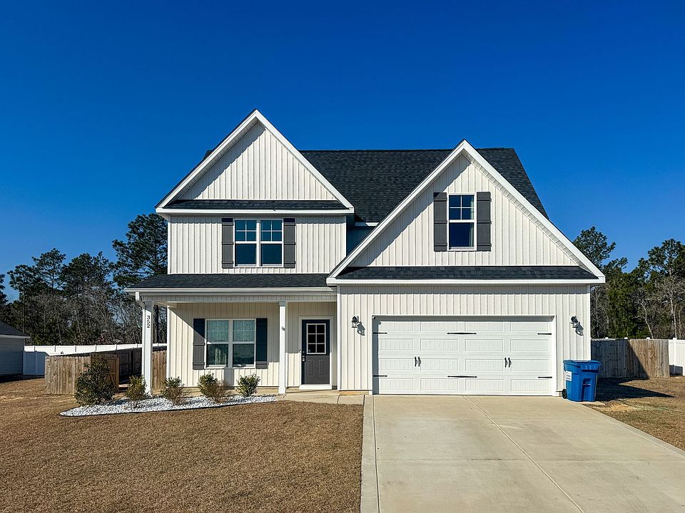 1st image of 352 Bulldawg Ln