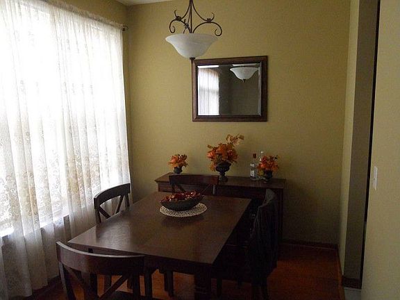 4th image of 2837 White Thorn Cir