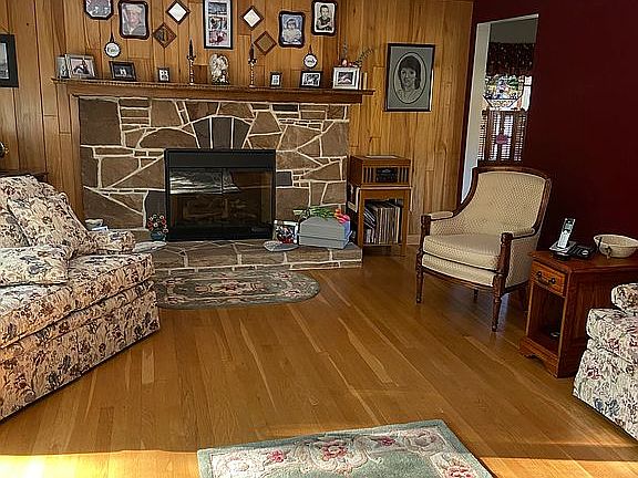 5th image of 640 Grandview Ave