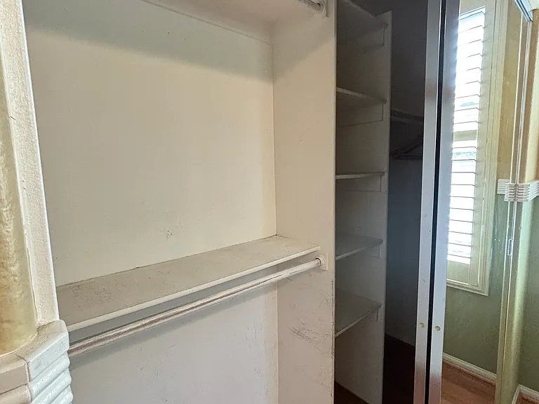 7233 Sherbourne Ln — Photo 2
