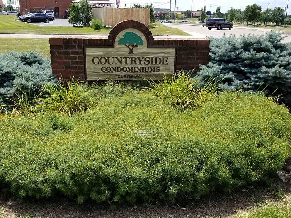 2nd image of 6906 Curtis Way