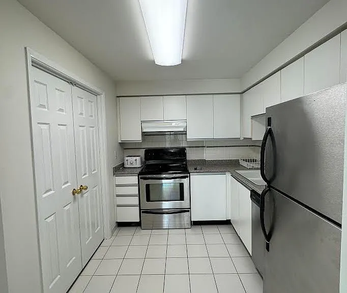 298 Jarvis St #307 — Photo 11