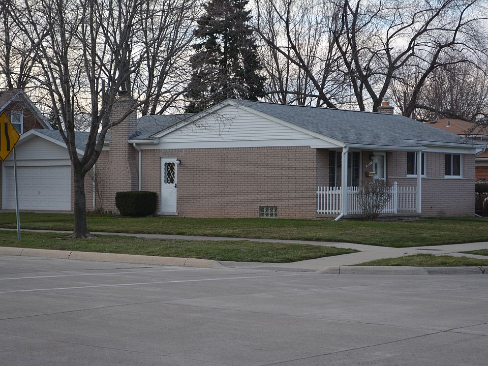 1st image of 28041 Barkman St