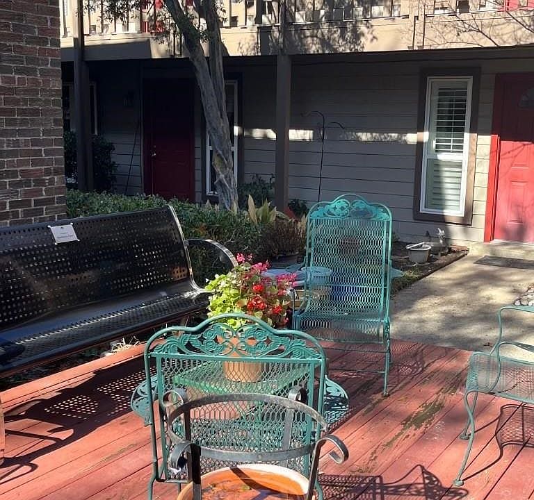 1st image of 4239 McKinney Ave APT 208