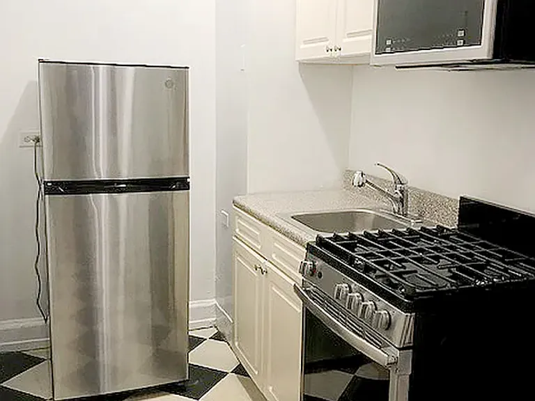 37 W 72nd St #9C — Photo 5