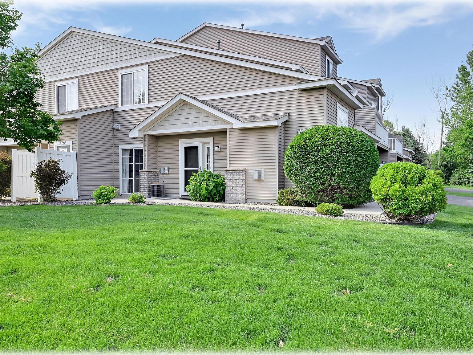 17790 66th Ave N, Maple Grove, MN 55311 | Zillow