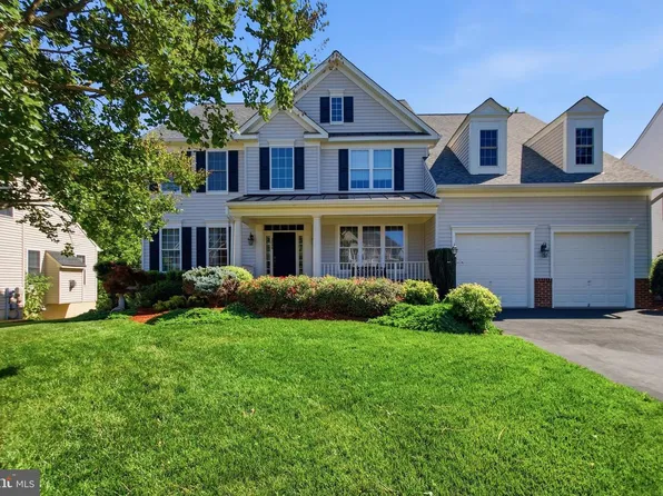 3646 Thomasson Crossing Dr, Triangle, VA 22172