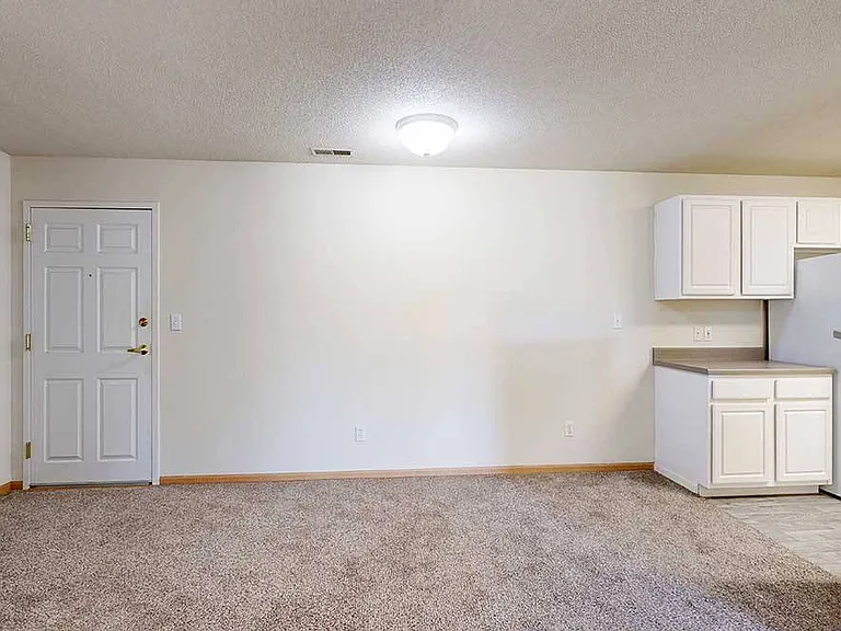 Northbrook Apartments — Photo 146