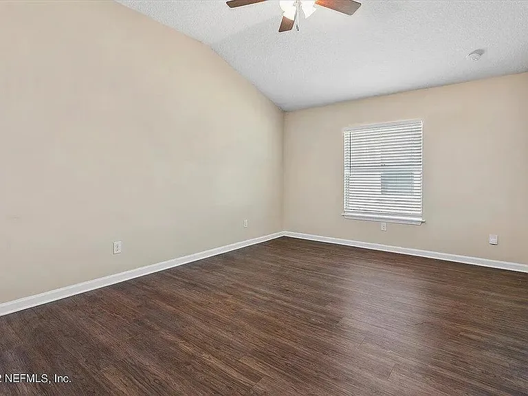 9155 Mill Grove Dr — Photo 11