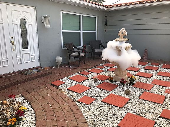 2nd image of 605 N 31st Ave