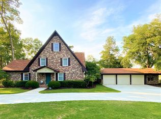 940 Saint Julien Dr, Eutawville, SC 29048
