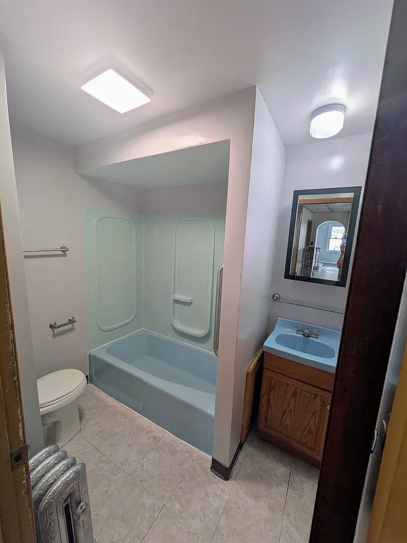 Charming 3BR in Exeter — Photo 4