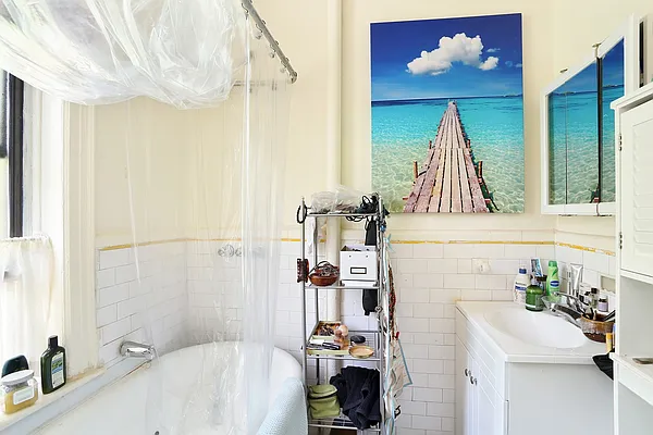 Rented by Corcoran | media 7