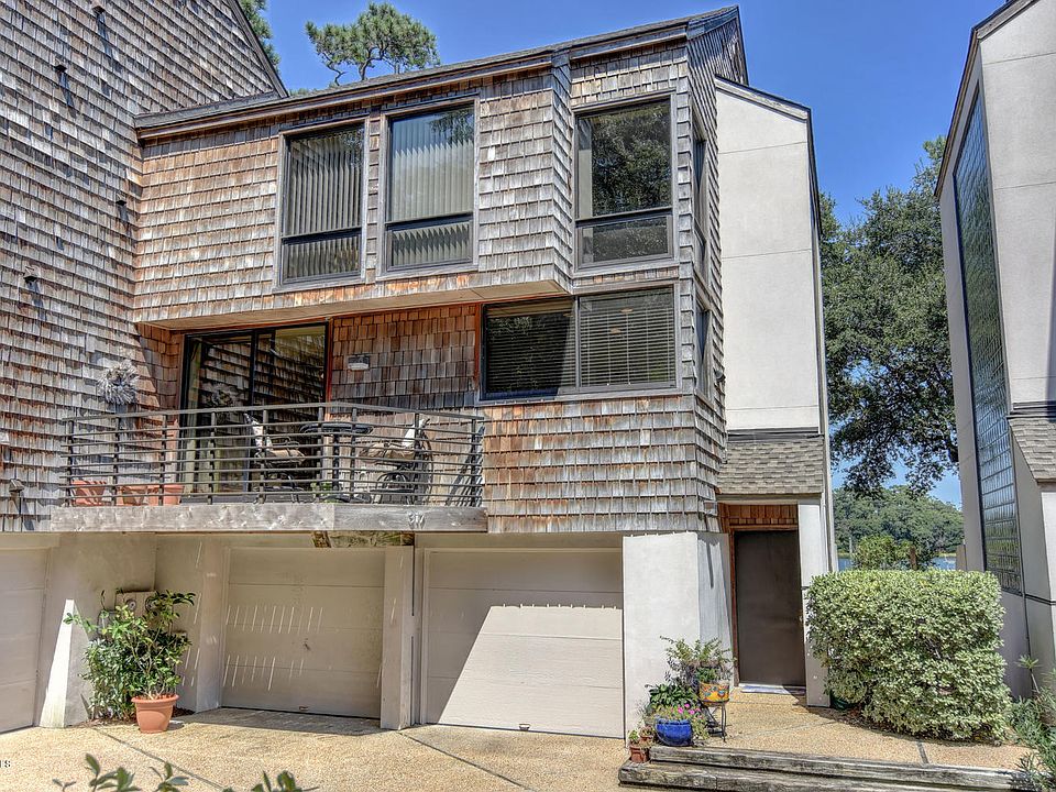 1st image of 317 Bradley Drive #2