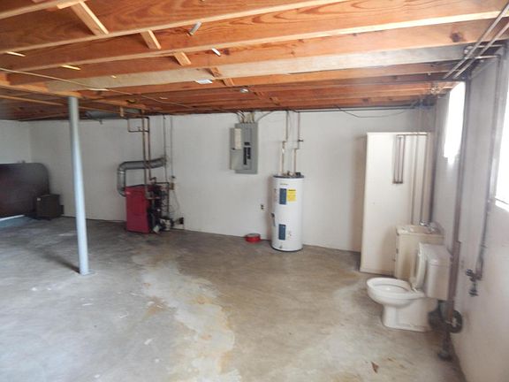 5th image of 328 Dawnridge Dr