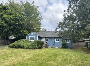 8950 SW 69th Ave, Portland, OR 97223