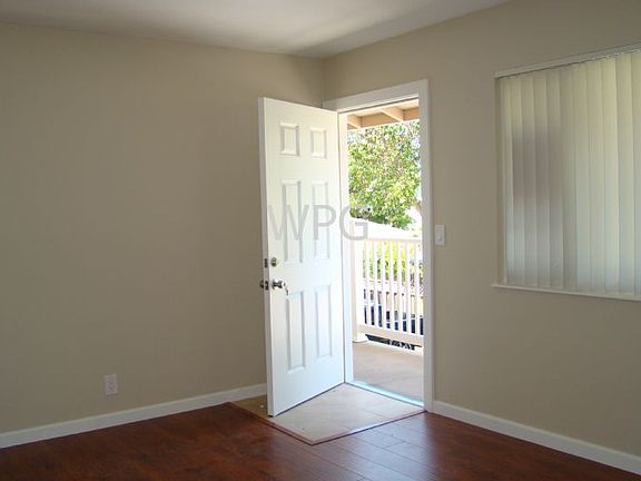 3rd image of 550 Mariposa Ave APT 5