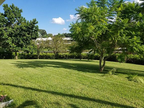 4th image of 3074 Brookfield Dr